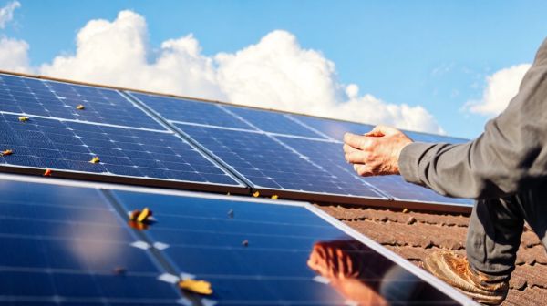 5 raisons pour lesquelles les panneaux solaires réduisent vos coûts énergétiques