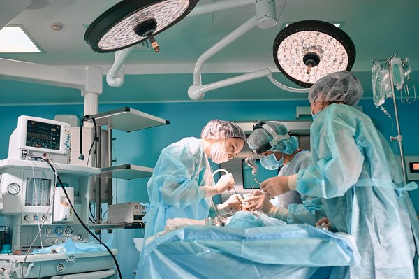 Les meilleures cliniques de chirurgie avancée à Paris à découvrir